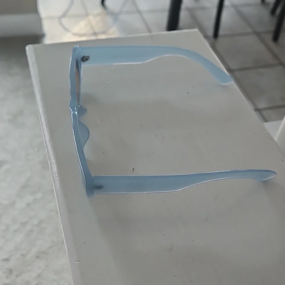 A New‎ Day Women's Blue Sunglasses